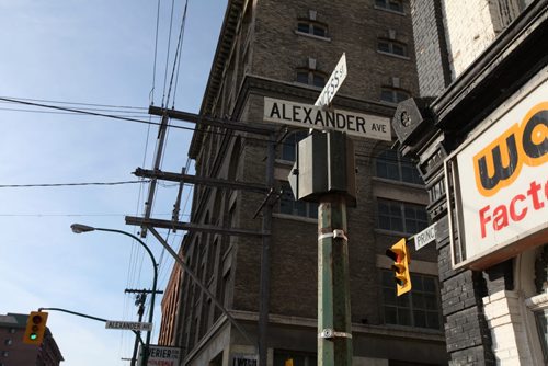 Street Tales - Alexander Ave at Princess Street. October 29 2013 Ruth Bonneville / Winnipeg Free Press