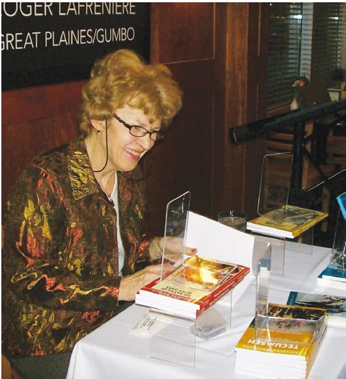 Canstar Community News Nov. 6, 2013 - Headingley author Irene Ternier Gordon signs copies of her historical novels. (SUBMITTED PHOTO/CANSTAR COMMUNITY NEWS)