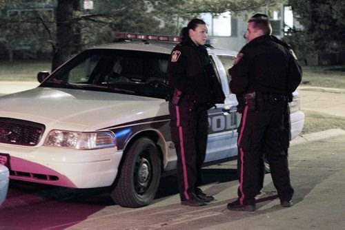 November 12, 2013 - 131112  -  Police investigate at 39 West Avenue in St James Tuesday, November 12, 2013. John Woods / Winnipeg Free Press