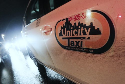 November 19, 2013 - 131119  -  TAxis at the Winnipeg Airport Tuesday, November 19, 2013.  John Woods / Winnipeg Free Press