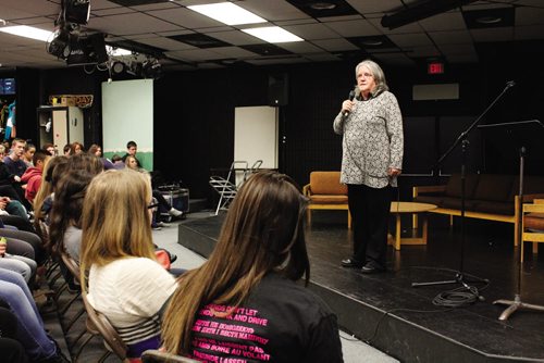 Canstar Community News Nov. 27, 2013 -- Joan Parsons speaks to Oak Park students.