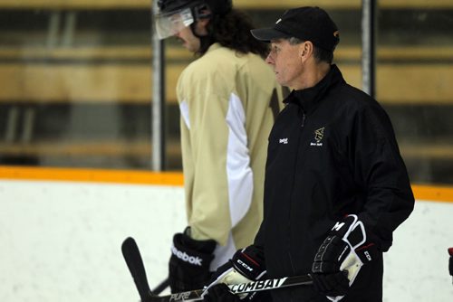 University of Manitoba Bisons mens hockey team practice. U of M. Coach Mike Sirant. BORIS MINKEVICH / WINNIPEG FREE PRESS  November 26, 2013