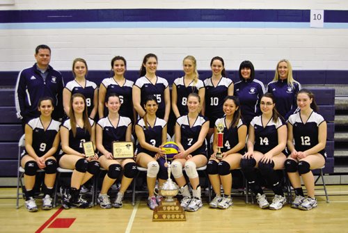 Canstar Community News (22/11/2013)- The Grant Park Pirates Varisty Girls volleyball won their zone. This is the first time in over 30 years (CANSTARNEWS/STEPHCROSIER)