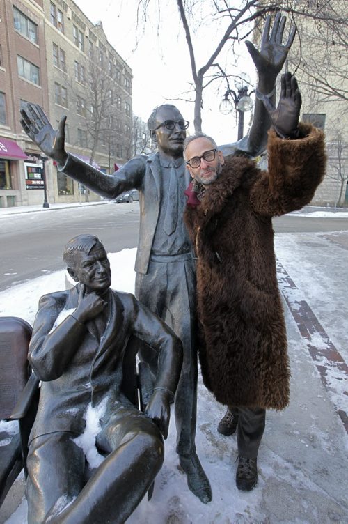 Alon Nashman, with bronze statue of John Hirsch (standing), Founding Artistic Director and Tom Hendry, Founding GM, performs in the RMTC production of Hirsch which will be showing at the Tom Hendry Warehouse from November 28 to December 14. 131126 - Wednesday, November 27, 2013 -  (MIKE DEAL / WINNIPEG FREE PRESS)