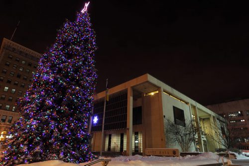 Winnipeg City Hall at night. BORIS MINKEVICH / WINNIPEG FREE PRESS  November 28, 2013