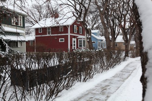 Generic row of homes in RIver Heights and Tuxedo area to go with story on raising property taxes and the new budget.  Nov 29,, 2013 Ruth Bonneville / Winnipeg Free Press