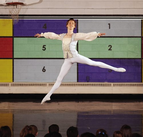 Canstar Community News (21/11/2013) RWB School Professional Division student, Connor Coughlin is performing the menÄôs solo in the Pas De Trois from the famed classic ballet, Swan Lake.He was performing at Robertson School in Winnipeg on Thursday, November 21, 2013. (CANSTARNEWS/BRUCEMONK)