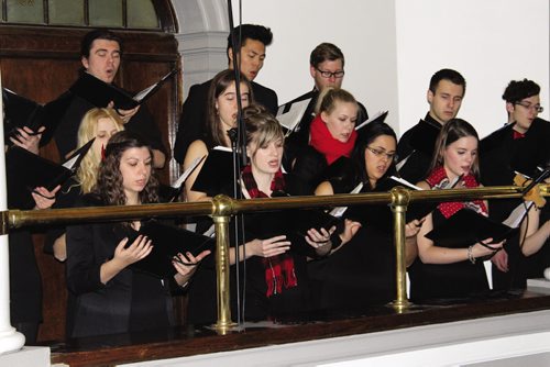 Canstar Community News The University of Manitoba's singers and Faculty of Music treated visitors to a Christmas concert Thursday afternoon in the campus' administrative building. (JORDAN THOMPSON)