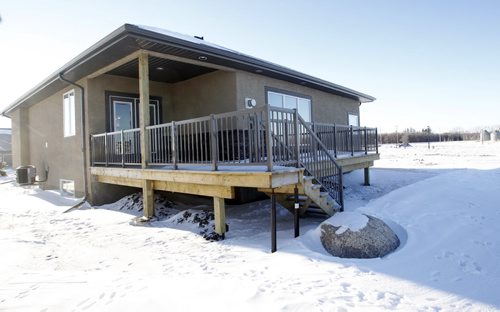 Homes. 36 Casselman Crescent in Oak Bluff West. The deck on the back of the house. Todd Lewys story Wayne Glowacki / Winnipeg Free Press Jan.2 2014