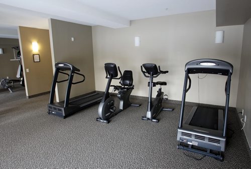 Homes. Exercise room on the main floor  in Legend at Creek Bend Condominiums, 1205 St. Annes Road. The is realtor Laura Fouad. Todd Lewys  story.Wayne Glowacki / Winnipeg Free Press Jan.7  2014