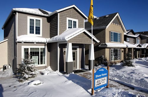 New home 316 Eagleview Road 140108 - January 8, 2014 MIKE DEAL / WINNIPEG FREE PRESS