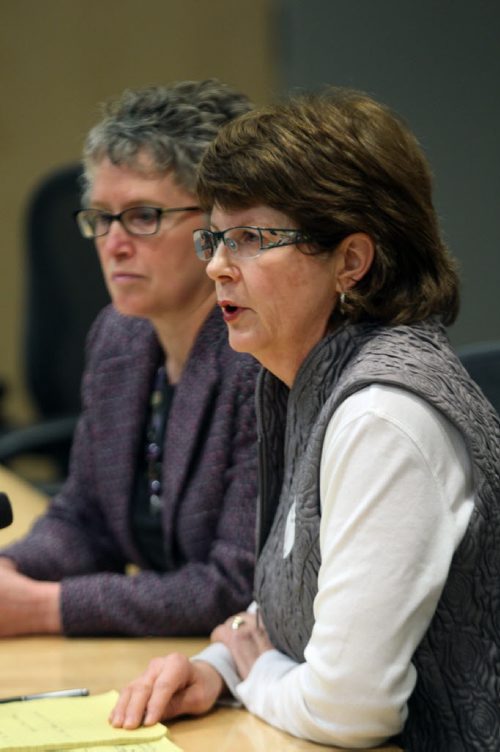 WRHA President Arlene Wilgosh with WHRA VP Lori Lamont at news conference today speaking of man who died after leaving hospital See Randy Turner story- Jan 10 , 2014   (JOE BRYKSA / WINNIPEG FREE PRESS)