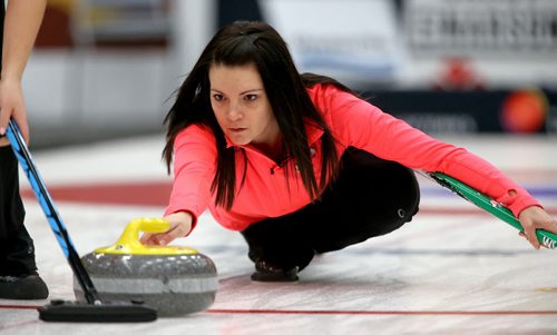 Kerri Einarson throws a rock during the final against team Chelsea Carey during the final of the Scotties Provincial Curling Championship at the Tundra Oil & Gas Place in Virden, Manitoba, Sunday, January 12, 2014. (TREVOR HAGAN/WINNIPEG FREE PRESS)