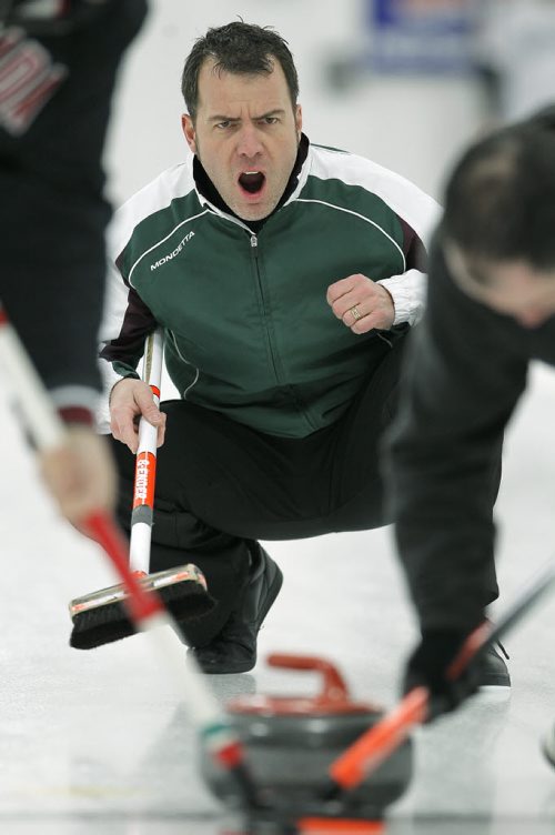 January 19, 2014 - 140119  -  Jose Loureiro competes against Kevin Brown in the Manitoba Open Bonspiel at Assiniboine Memorial Curling Club Sunday, January 19, 2014. John Woods / Winnipeg Free Press