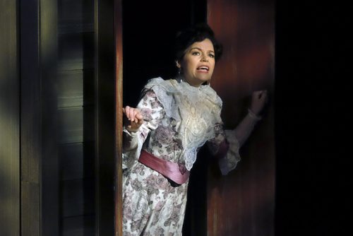 Sharon Bajer as Irina Nikolayevna Arkadina during MTC's production of The Seagull which will be showing during the 2014 Master Playwright Festival, ChekhovFest, January 23 to February 8. 140121 - Tuesday, January 21, 2014 -  (MIKE DEAL / WINNIPEG FREE PRESS)