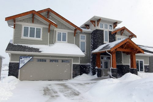 HOMES - 156 Lake Bend Road in Bridgwater Lakes. BORIS MINKEVICH / WINNIPEG FREE PRESS. JAN 21, 2014