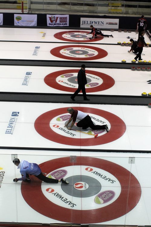 2014 Safeway Championship curling at the Iceplex. Generic practice photos. BORIS MINKEVICH / WINNIPEG FREE PRESS. JAN 28, 2014