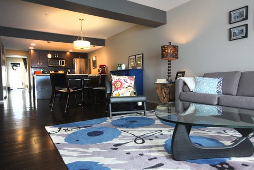 Homes shoot - town house condo at 202-80 Rougeau Garden Drive.  Jan 29,, 2014 Ruth Bonneville / Winnipeg Free Press