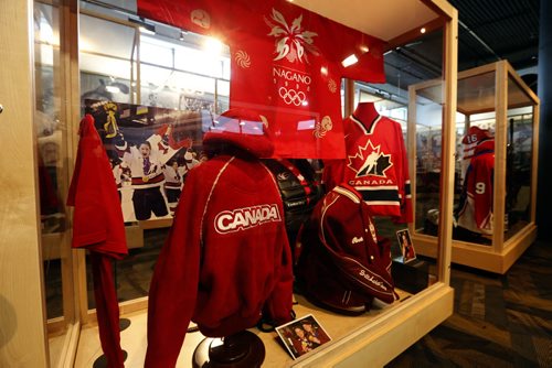 Women's Olympic  Hockey display -Cindy Klassen opens Manitoba  Sports Hall of Fame  Olympic Exhibit  , with a exhibits by Klassen and Clara Hughes ,men and women's Olympic hockey , Jon Montgomery 's sled and articles going all the way back to the  1930's  Lake Placid Games  hockey memorabilia , Wpg Falcons 1920  - ed tait  JAN. 29 2014 / KEN GIGLIOTTI / WINNIPEG FREE PRESS