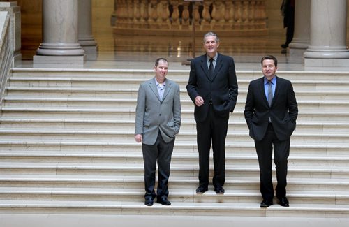 Manitoba PC leader Brian Pallister and  the two new MLA's  Shannon Martin (left) and Doyle Piwniuk make their way down the steps of the Leg Wednesday morning.  Jan 29,, 2014 Ruth Bonneville / Winnipeg Free Press