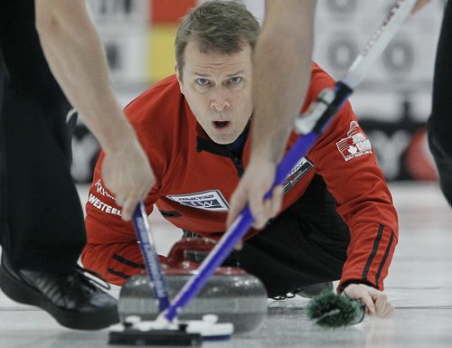 February 2, 2014 - 140202  -  Jeff Stoughton of Charleswood curls against Mike McEwen of Fort Rouge in the final of the Safeway Championships in Winnipeg Sunday, February 2, 2014. John Woods / Winnipeg Free Press