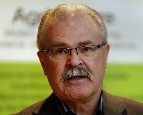 Federal Agriculture minister Gerry Ritz  was in Wpg to announce support of Canada's grain logistics system ,Story by  martin cashFEB. 3 2014 / KEN GIGLIOTTI / WINNIPEG FREE PRESS