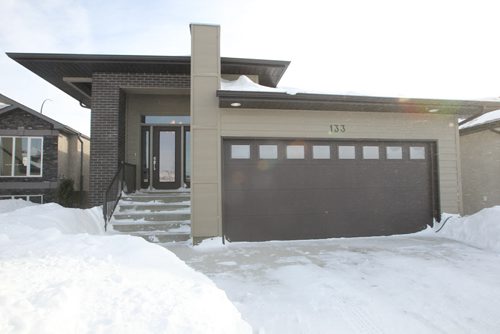 New Home 133 Drew Street in South Pointe. 140129 - Wednesday, January 29, 2014 -  (MIKE DEAL / WINNIPEG FREE PRESS)