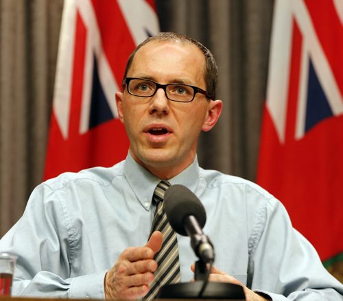 Glen Duizer  MB. Acting  chief veterinary officer  regarding discovery of porcine epidemic diarrhea outbreak  on a farm in the south east of MB  , FEB. 14 2014 / KEN GIGLIOTTI / WINNIPEG FREE PRESS