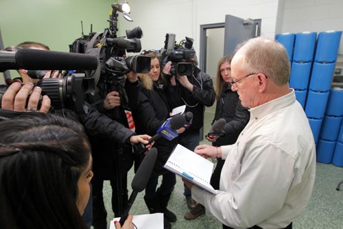 Randy Hull, Emergency Preparedness Coordinator with some tips to prevent temporary hose lines from freezing during cold temperatures. Photo taken at 625 Osborne Rec Centre. BORIS MINKEVICH / WINNIPEG FREE PRESS  March 21, 2014