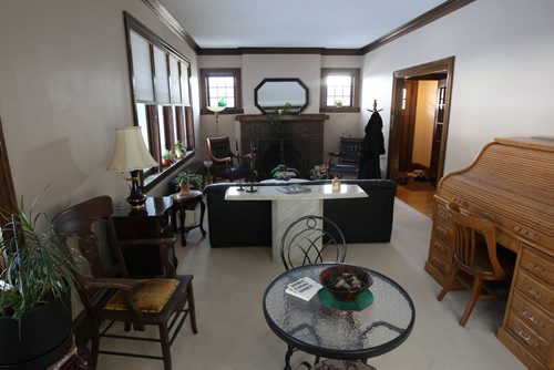 176 Oak Street in River Heights-Living Room- See Todd Lewys story  Mar 24, 2014   (JOE BRYKSA / WINNIPEG FREE PRESS)