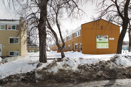 The Boldness Project -  part of this new initiative to change the stats on literacy and health in First Nations children living in the North End. See story. Shot from the street of Stella Walk, low income housing in Winnipeg's North End.  March 20, 2014 Ruth Bonneville / Winnipeg Free Press