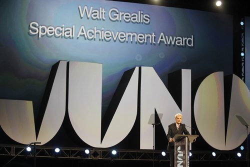 Frank Davies receives the Walt Grealis Special Achievement Award at the 2014 Juno Gala at the Winnipeg Convention Centre, Saturday, March 29, 2014. (TREVOR HAGAN/WINNIPEG FREE PRESS)