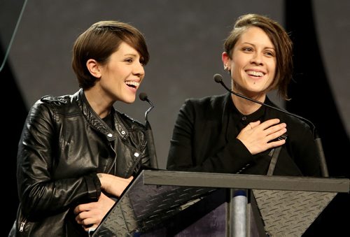 Tegan and Sara won the Juno forPop Album of the Year, at the 2014 Juno Gala at the Winnipeg Convention Centre, Saturday, March 29, 2014. (TREVOR HAGAN/WINNIPEG FREE PRESS)