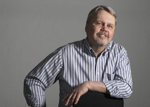 Portrait of  Winnipeg Free Press Assistant City Editor Carl DeGurse  in FP studio.  Staff Mug. March 27, 2014 Ruth Bonneville / Winnipeg Free Press