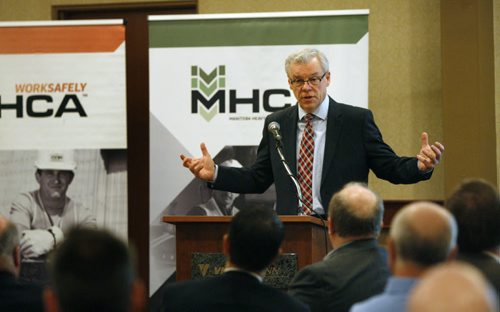 Premier Greg Selinger speaks at the Manitoba Heavy Construction Association Breakfast Tuesday morning. Murray McNeill story Wayne Glowacki / Winnipeg Free Press April 22   2014