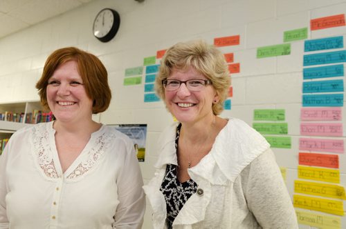 Success Coach Darlene Willetts (L) and Principal Susan Hayward stands in a classroom at Lundar High School.  The graduation rate in Lakeshore School Division has risen from 50% in 2009 to 92% in 2013. EMILY CUMMING / WINNIPEG FREE PRESS