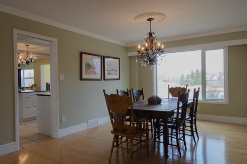 Dining room of 81 Shorecrest Drive in Lindenwood.  EMILY CUMMING / WINNIPEG FREE PRESS