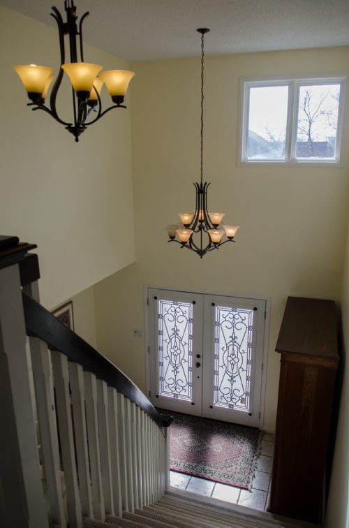 View of front foyer from second floor of 81 Shorecrest Drive in Lindenwood.  EMILY CUMMING / WINNIPEG FREE PRESS