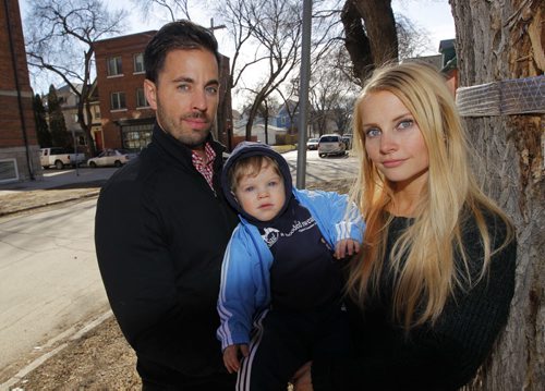 LOCAL - Garrick Kozier and Jackie Dumontet with their 20 month old son named Ethan. Vaccination rates have slipped in Winnipeg in recent years. But Jackie is a diligent mom in getting Ethans shots and thinks its a vital part of proper public health. BORIS MINKEVICH / WINNIPEG FREE PRESS  May 1, 2014