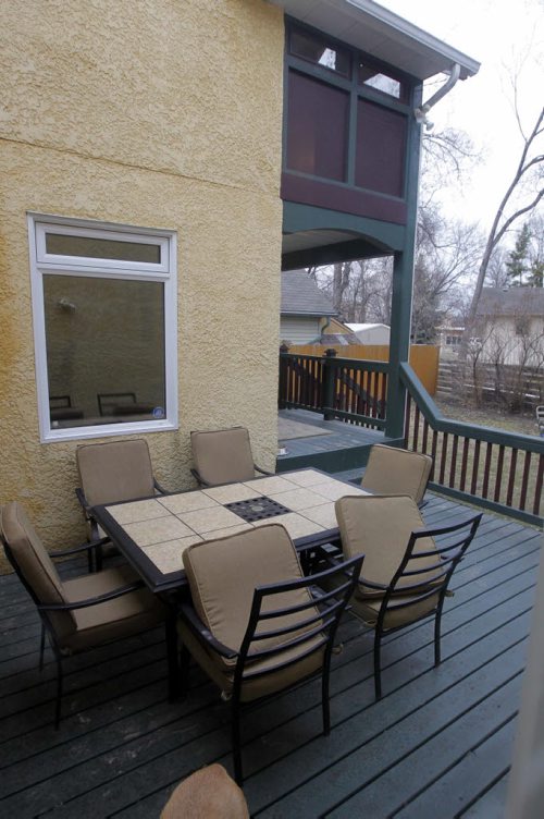 RESALE HOMES - 9 St. Marks Place in St. Vital. BORIS MINKEVICH / WINNIPEG FREE PRESS  May 2, 2014