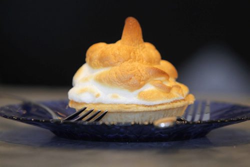 RESTAURANT REVIEW - Eye Opener Diner on Main Street near the perimeter highway.  Lemon meringue tarts. BORIS MINKEVICH / WINNIPEG FREE PRESS  May 2, 2014