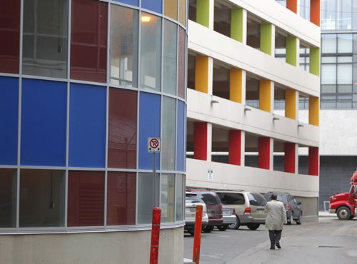 Color design at a Cityplace parkade on Hargrave Street. BORIS MINKEVICH / WINNIPEG FREE PRESS  May 20, 2014