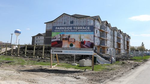 The Parkside Terrace apartment project in Selkirk photographed on Fri., May 23, 2014. Photo by Jason Halstead/Winnipeg Free Press