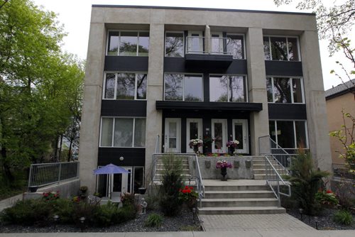 RESALE HOMES - unit 1, 118 Wilmot Place. BORIS MINKEVICH / WINNIPEG FREE PRESS  May 29, 2014