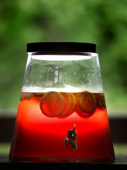 Food Front- Sun Tea- See Alison Gilmore's story. June 2, 2014 - (Phil Hossack / Winnipeg Free Press)