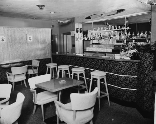 Silver Heights Restaurant and Lounge, 2169 Portage Ave. Original Flight Deck lounge from 1957-  See Maureen Scurfield story- June 10, 2014   (JOE BRYKSA / WINNIPEG FREE PRESS)