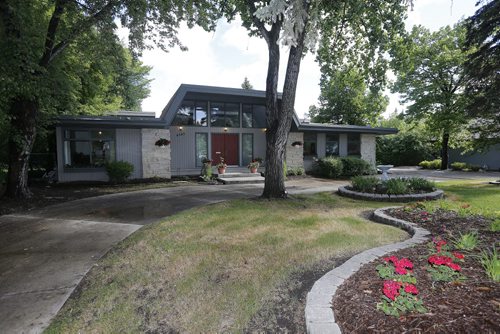 exterior . HOMES . 6383 Southboine Dr.  Story by Todd Lewys June 16 2014 / KEN GIGLIOTTI / WINNIPEG FREE PRESS