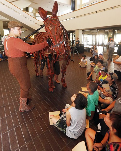 STDUP  The theatre production of War Horse premiers at the Centennial Concert Hall  June 18 -22 . Brooklands School Gr. 4&5 students were treated  to an introduction by  cast member Jon Hoche   to the horse character Joey in the lobby of the CCH . June 18 2014 / KEN GIGLIOTTI / WINNIPEG FREE PRESS