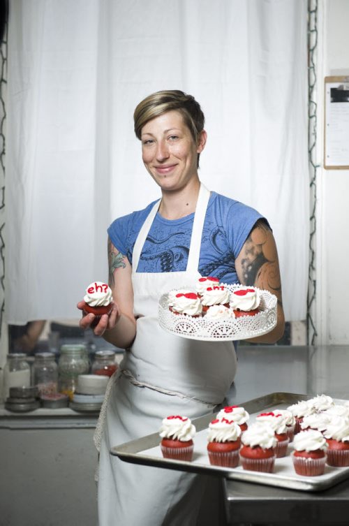 140623 Winnipeg - DAVID LIPNOWSKI / WINNIPEG FREE PRESS (June 23, 2014)  Cake decorator Jess Young King prepares Canada Day Cupcakes at Cake-ology (with the help of owner Pam Kirkpatrick Monday June 23.