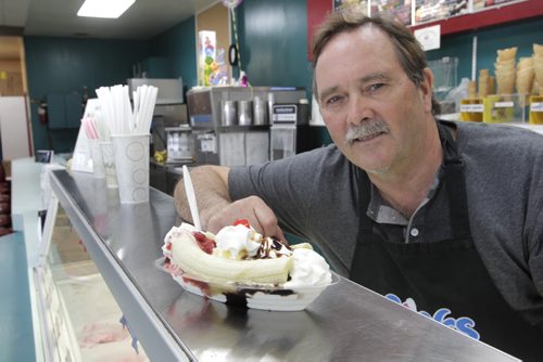 Sunday Xtra.  Licks Ice Cream Patio, 20 Britannica Road. The owner is Warren McLean with a banana split.  Dave Sanderson story. Wayne Glowacki / Winnipeg Free Press June 24 2014